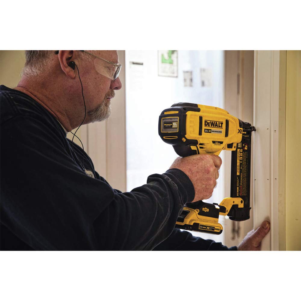 20V MAX Cordless Brad Nailer Kit 18GA B211987