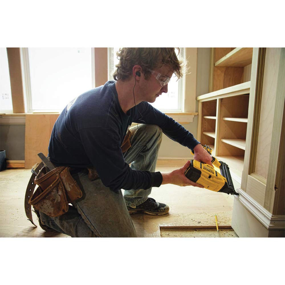 20V MAX Cordless Brad Nailer Kit 18GA B211987