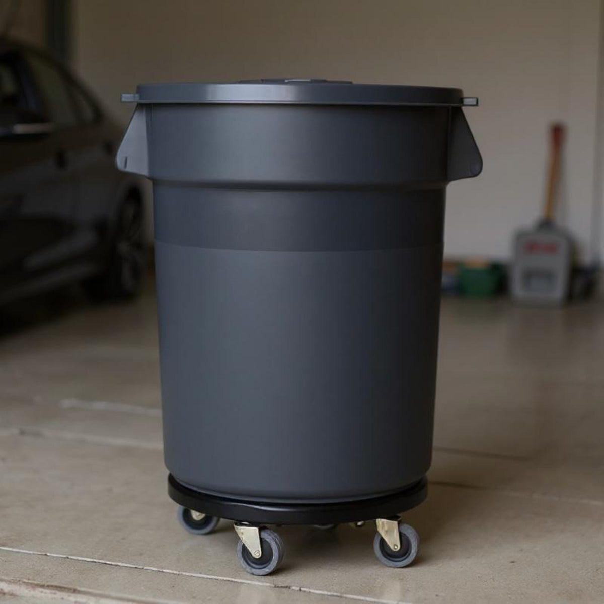 32 Gallon Outdoor Trash Can with Wheels T21887