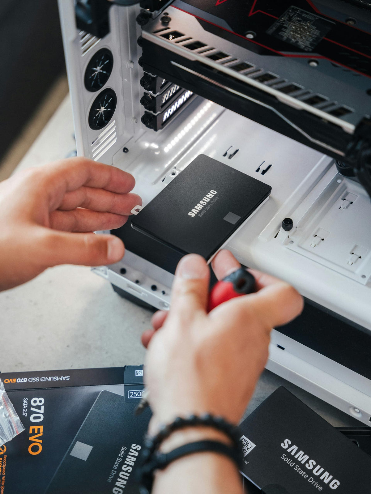 4TB 2.5 Inch SATA III Internal SSD O257942