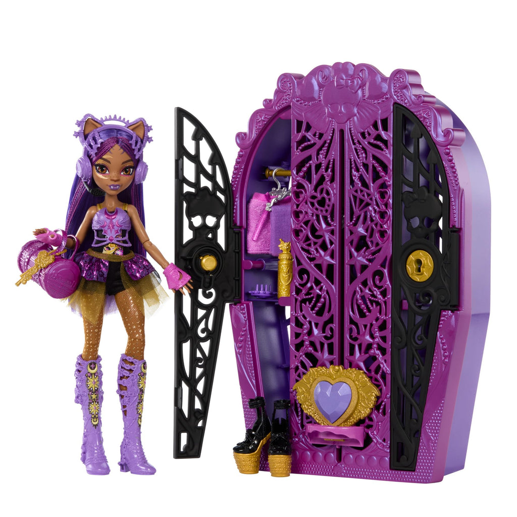 Doll with Wardrobe and 19 Accessories N32304